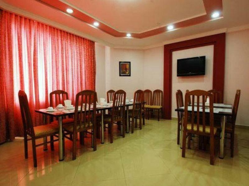 Royal Nukus Otel Dış mekan fotoğraf