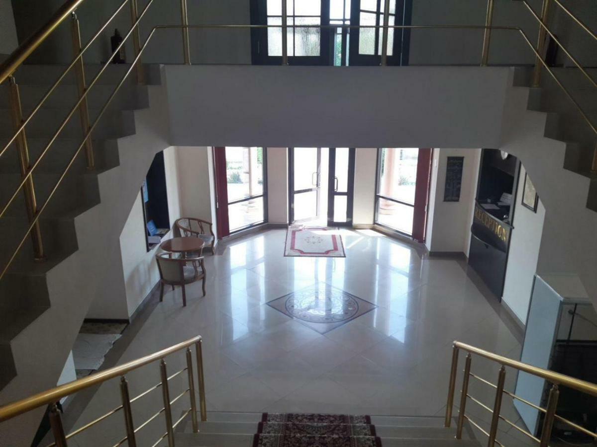 Royal Nukus Otel Dış mekan fotoğraf